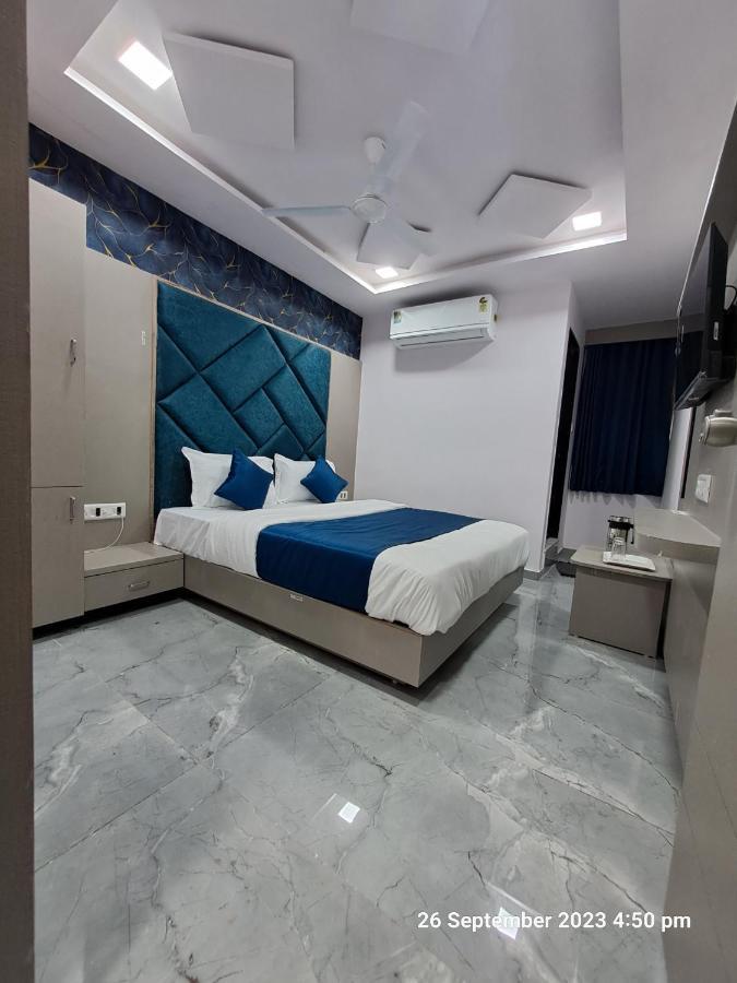 Hotel Kingdom Gandhinagar Kültér fotó