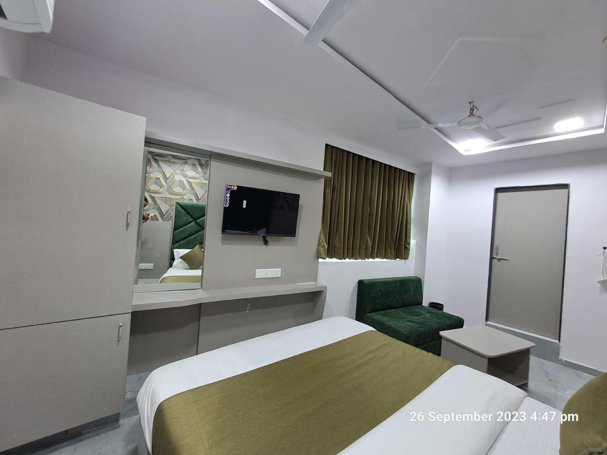 Hotel Kingdom Gandhinagar Kültér fotó