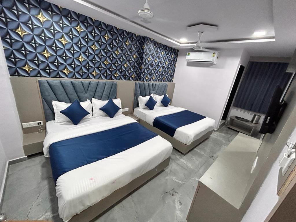 Hotel Kingdom Gandhinagar Kültér fotó