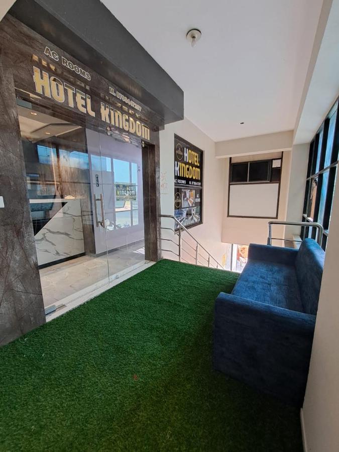 Hotel Kingdom Gandhinagar Kültér fotó